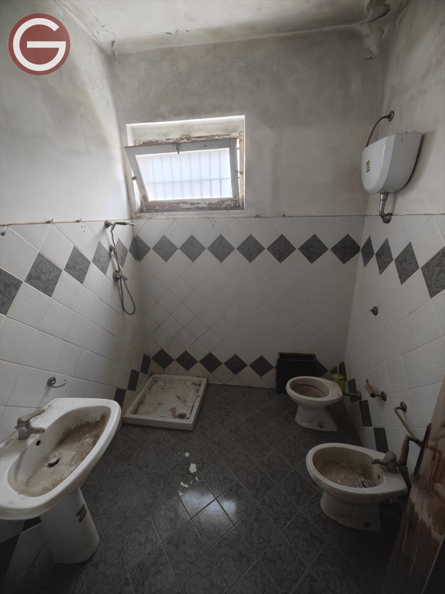 Bilocale da ristrutturare, Taurianova centrale