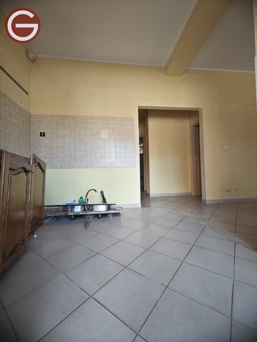 Trilocale in vendita, Cittanova centrale