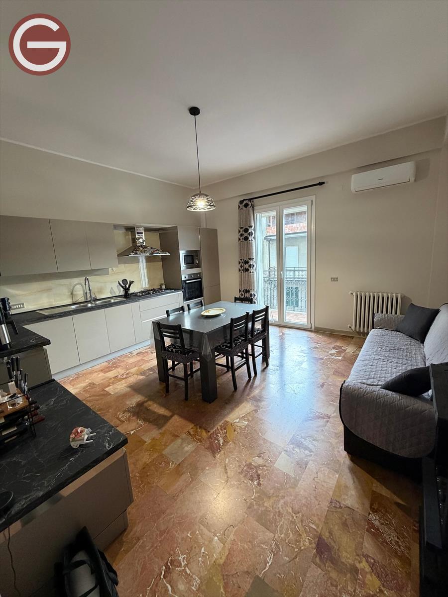 Trilocale in vendita, Taurianova semicentrale