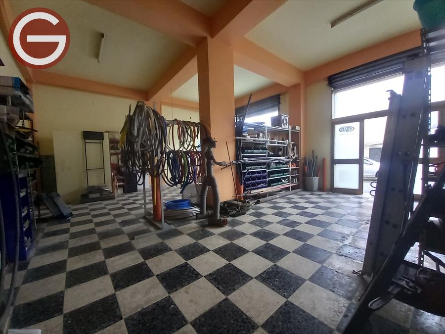 Locale commerciale in vendita, Polistena zona semicentrale