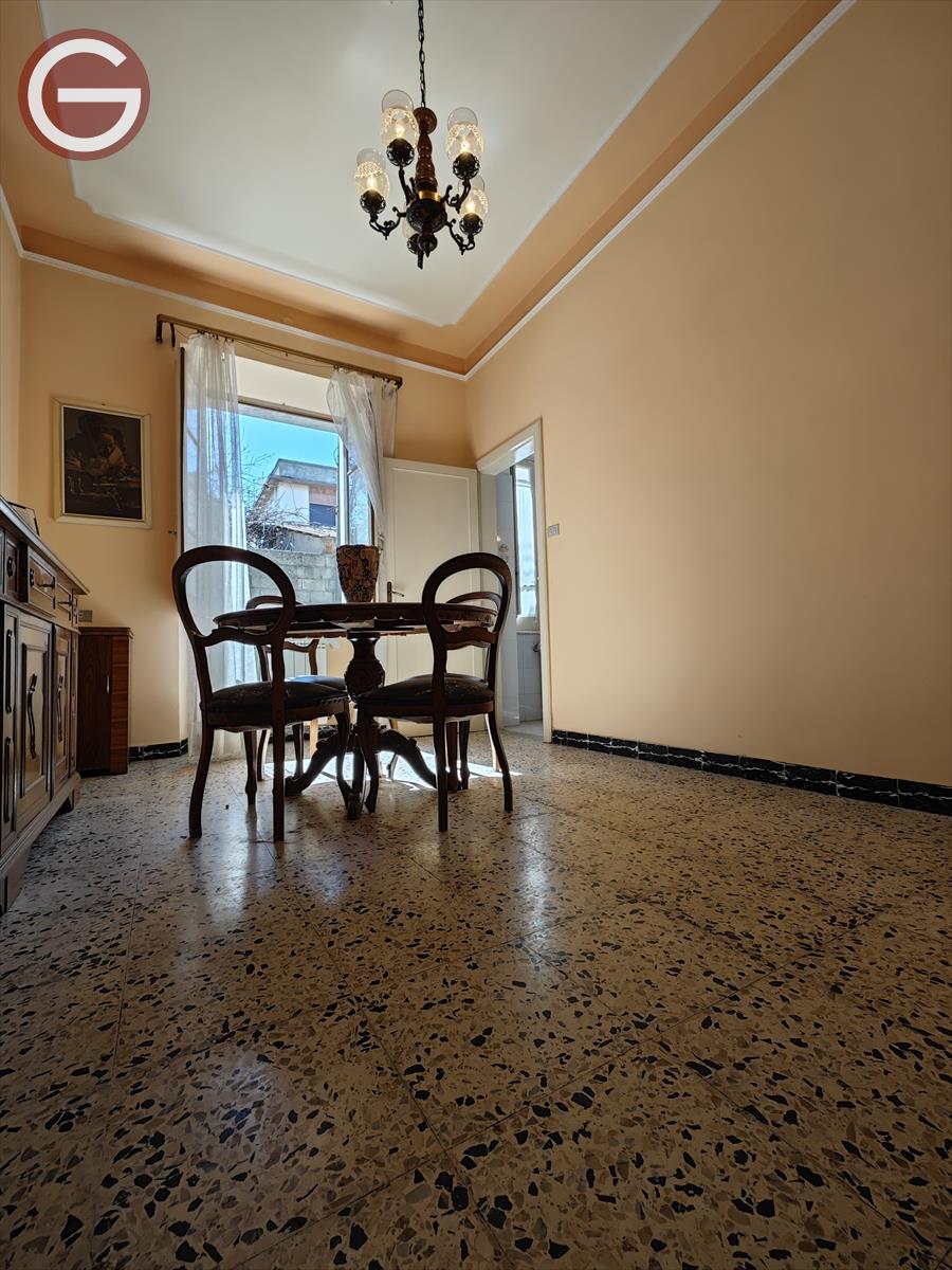 Casa indipendente da ristrutturare, Cittanova zona semicentrale