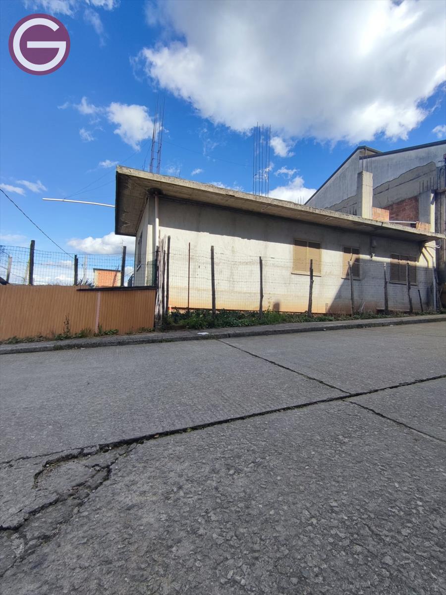 Casa indipendente con box, Cinquefrondi centrale