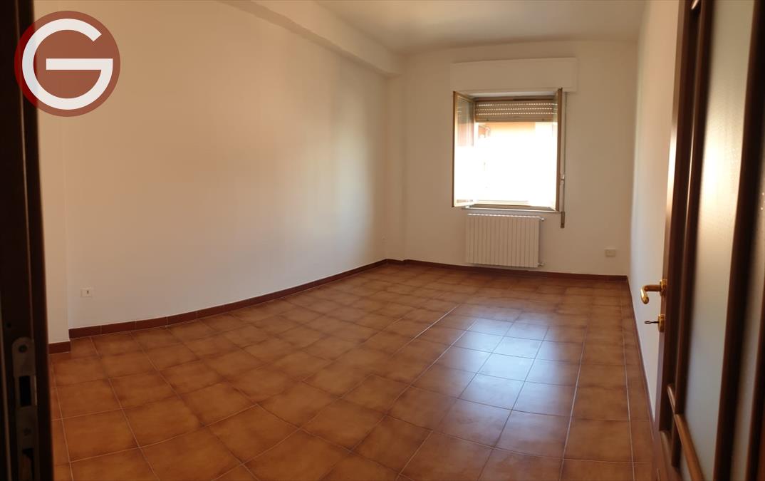 Trilocale in vendita, Taurianova semicentrale