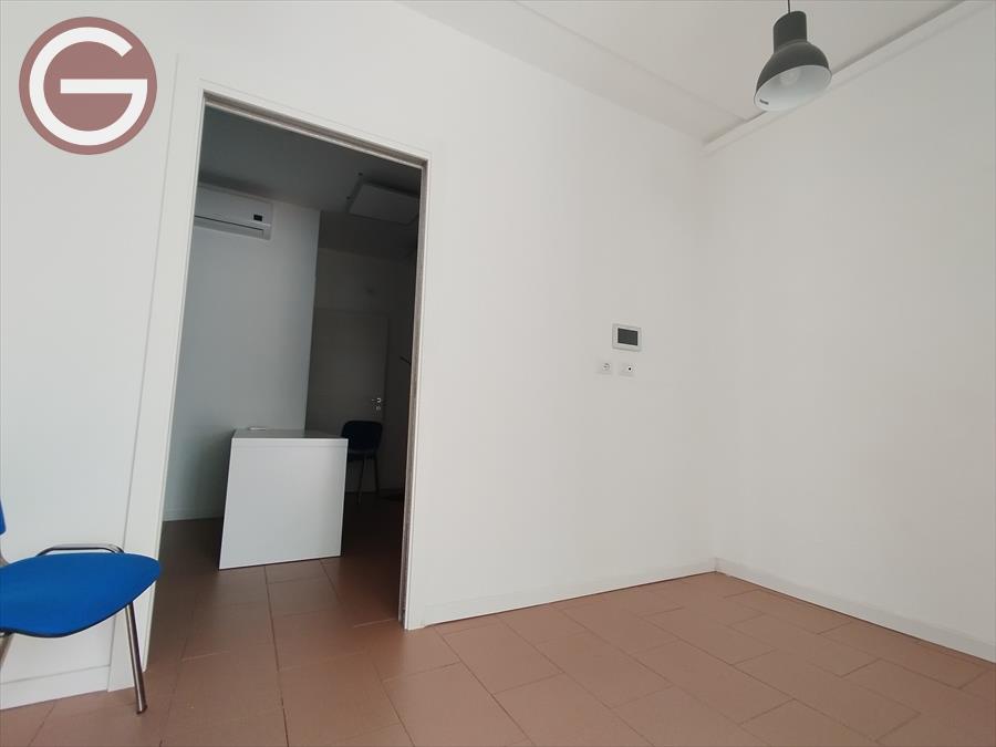 Ufficio in affitto, Cittanova centrale