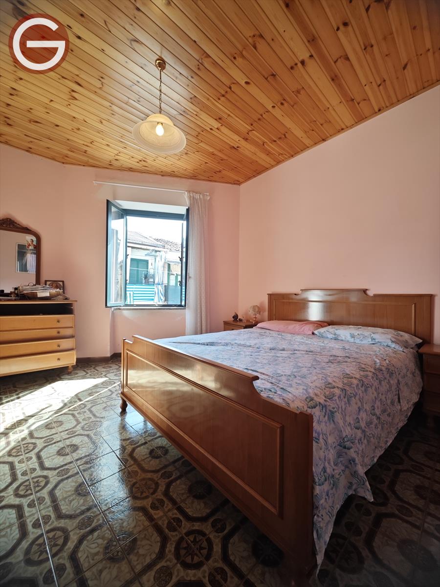 Casa indipendente da ristrutturare, Taurianova centro