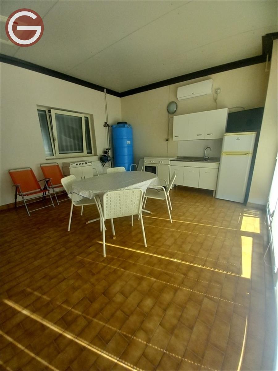 Quadrilocale con box, Cinquefrondi zona semicentrale