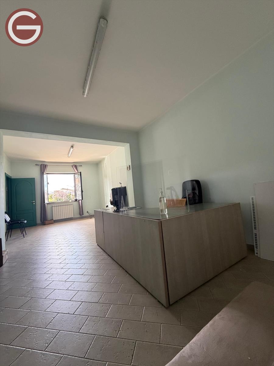 Attivit� commerciale in affitto/gestione, Taurianova semicentrale