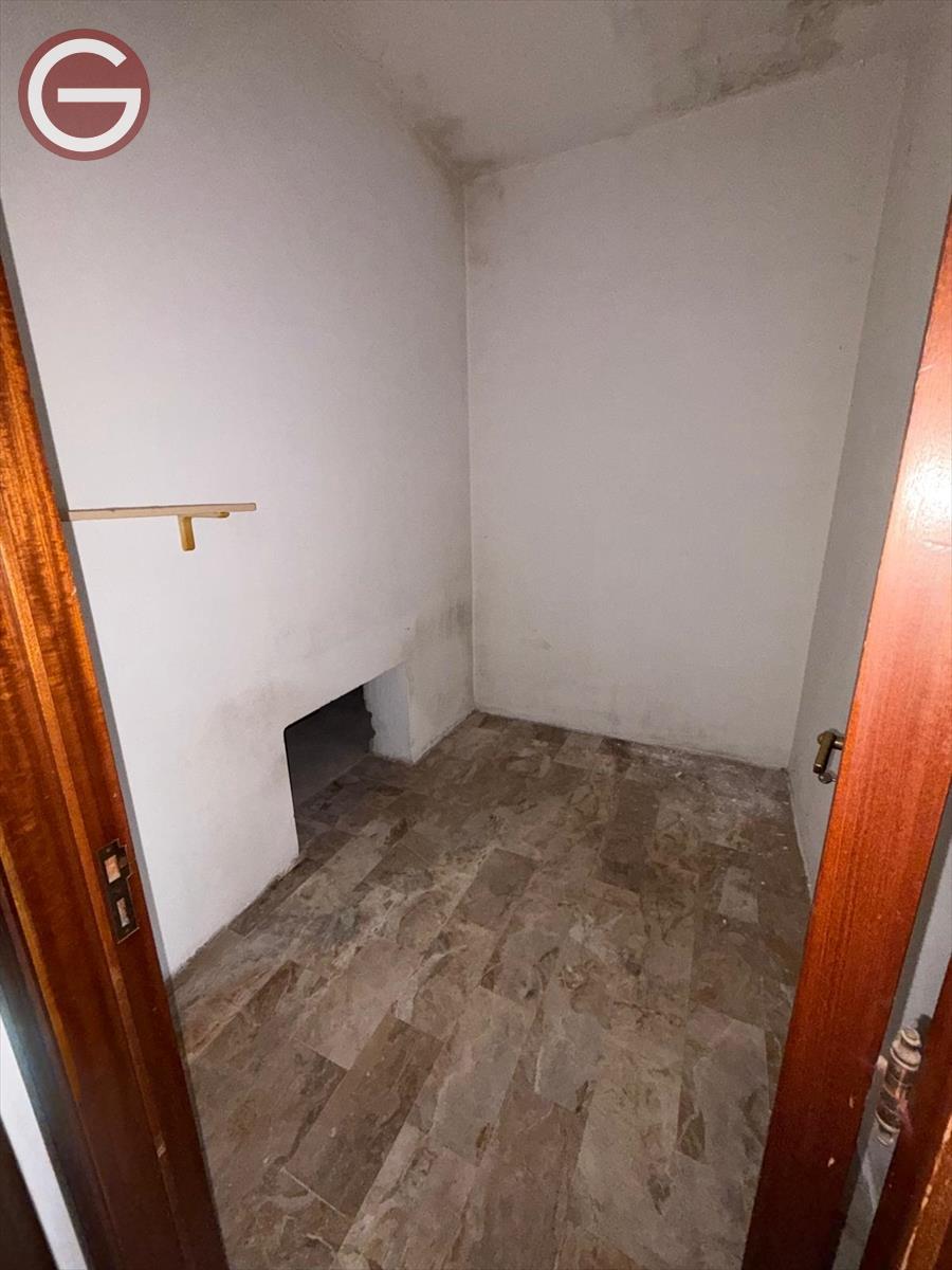 Casa indipendente con giardino, Taurianova semicentrale