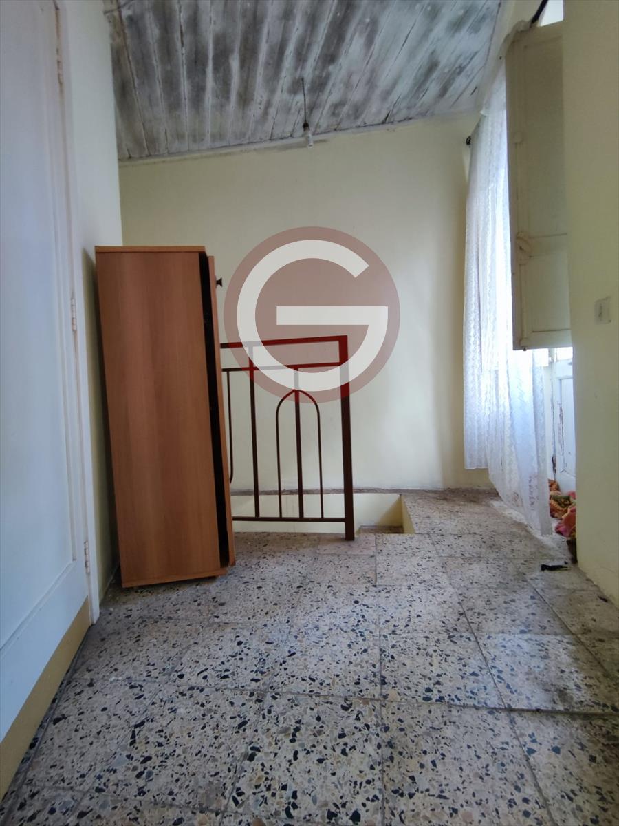 Casa indipendente da ristrutturare, Taurianova centrale