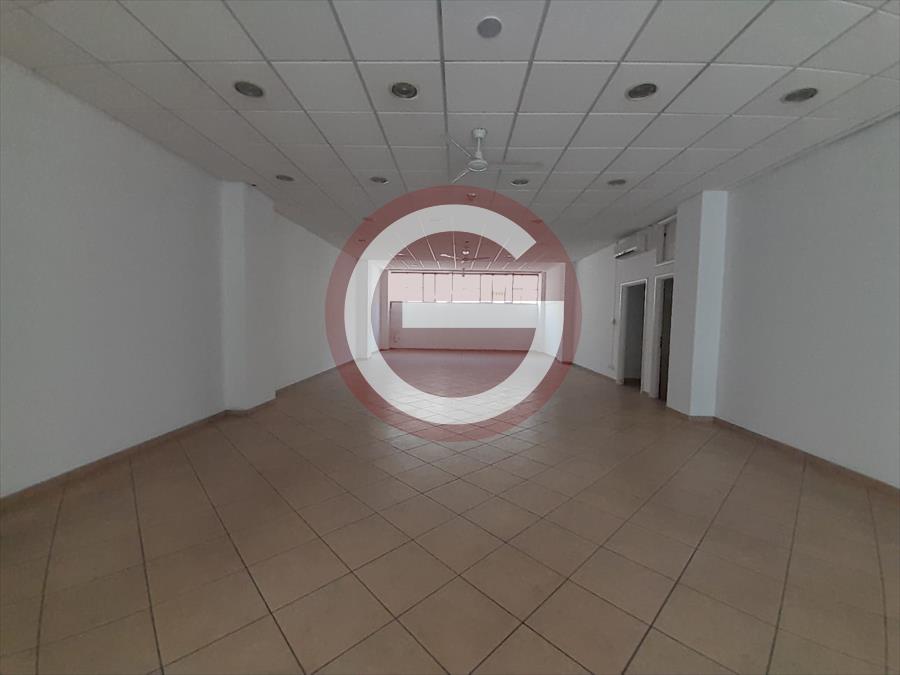 Locale commerciale in affitto, Polistena centrale