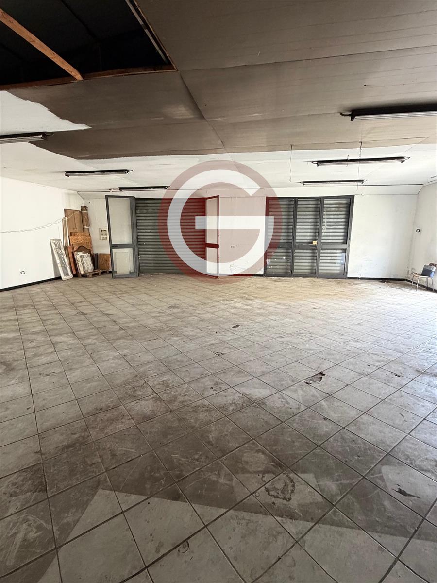 Locale commerciale in vendita, Taurianova semicentrale