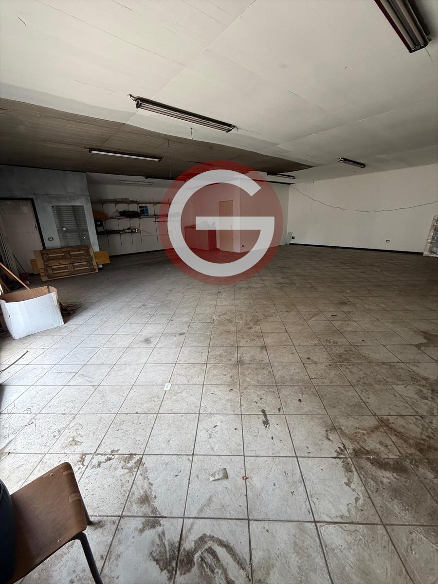 Locale commerciale in vendita, Taurianova semicentrale