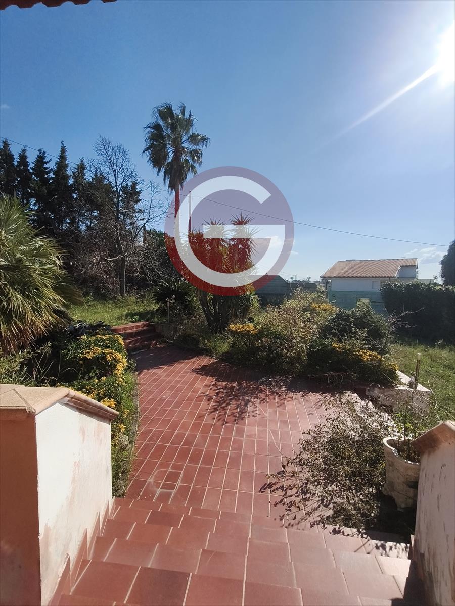 Villa con giardino, Ricadi vista mare