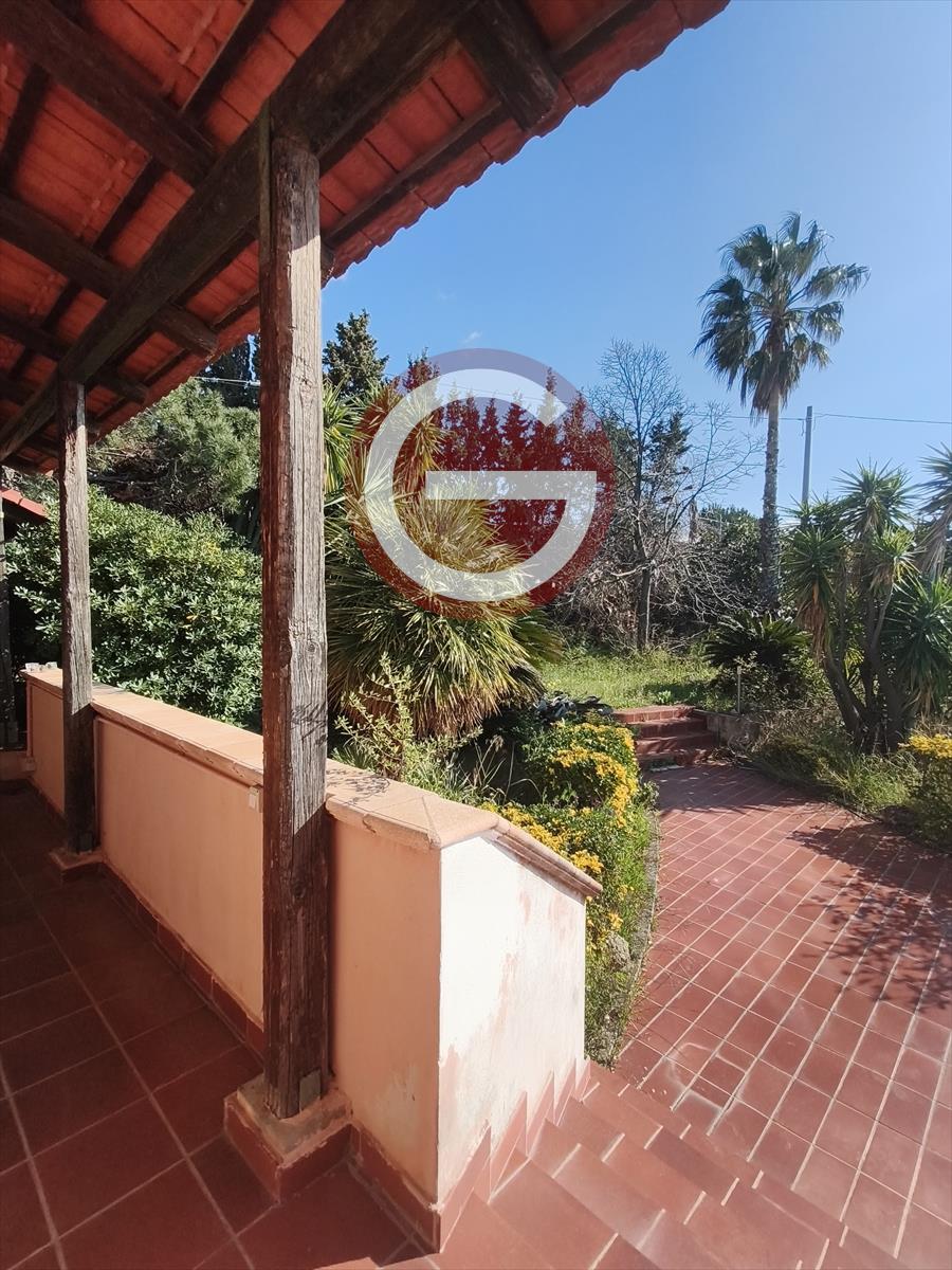 Villa con giardino, Ricadi vista mare