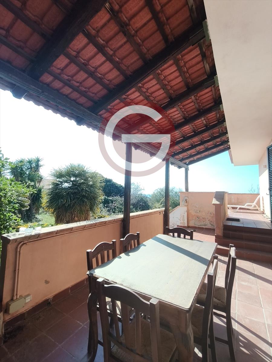 Villa con giardino, Ricadi vista mare