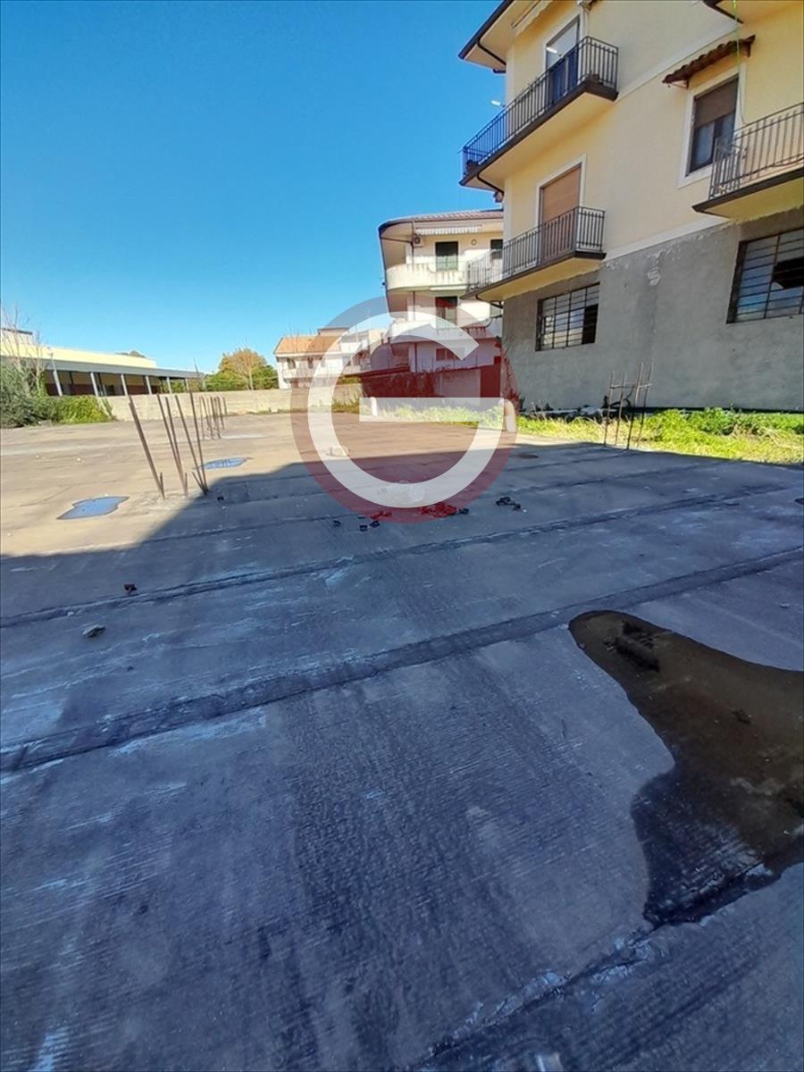 Magazzino in vendita, Taurianova centrale