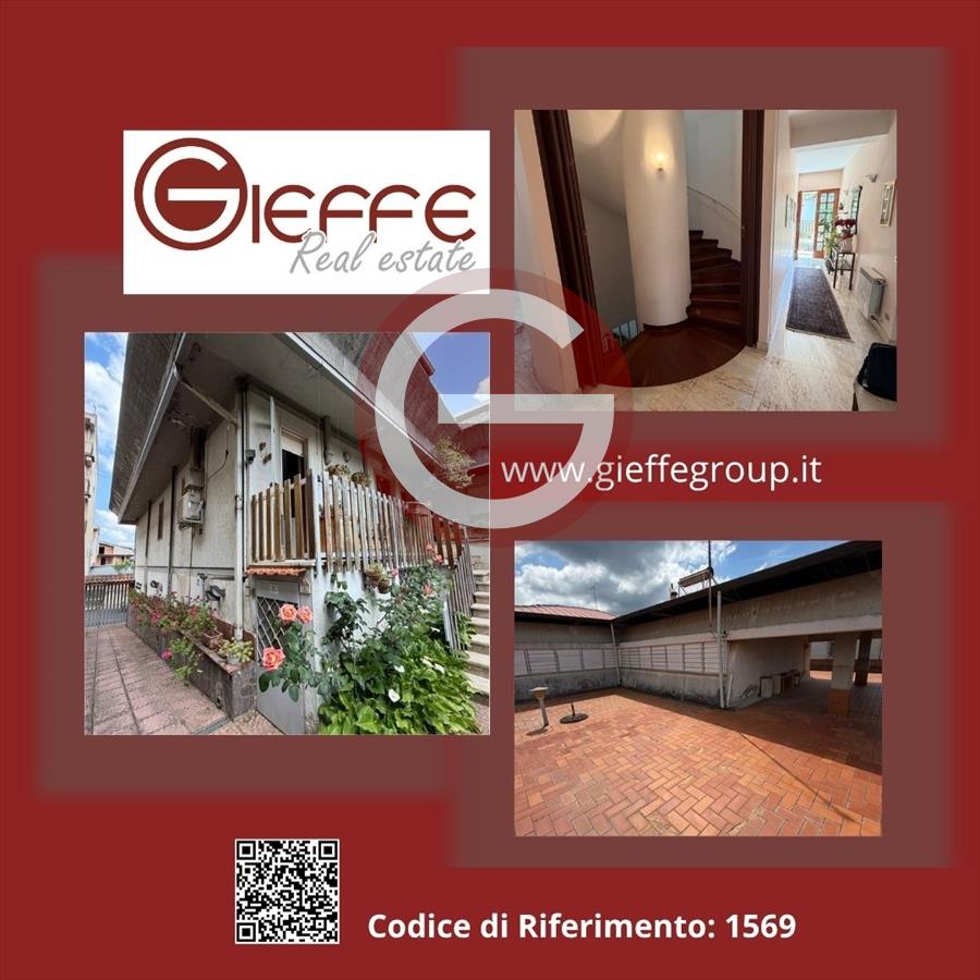 Casa indipendente con box, Cinquefrondi zona semicentrale