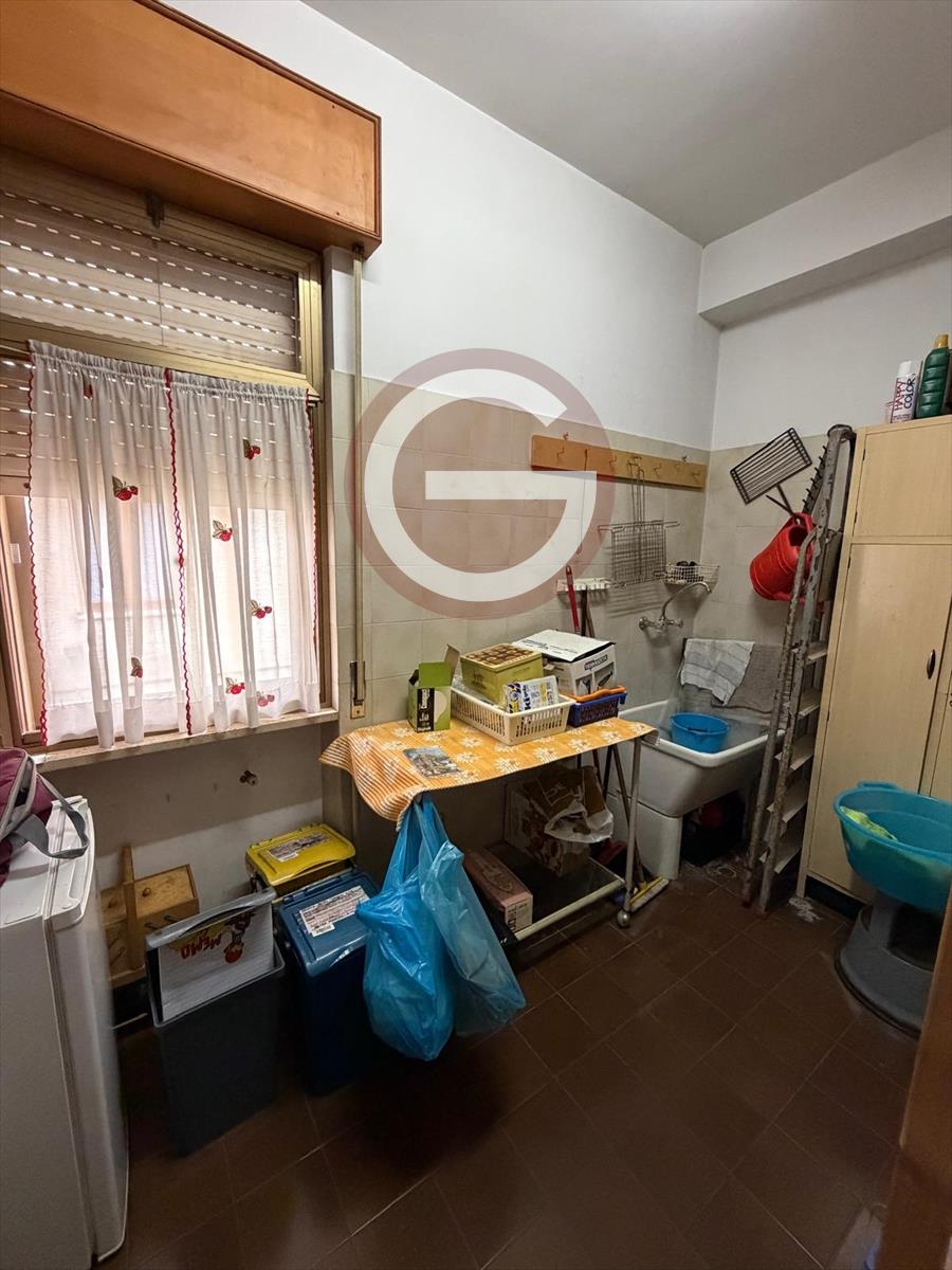 Casa indipendente con box, Cinquefrondi zona semicentrale