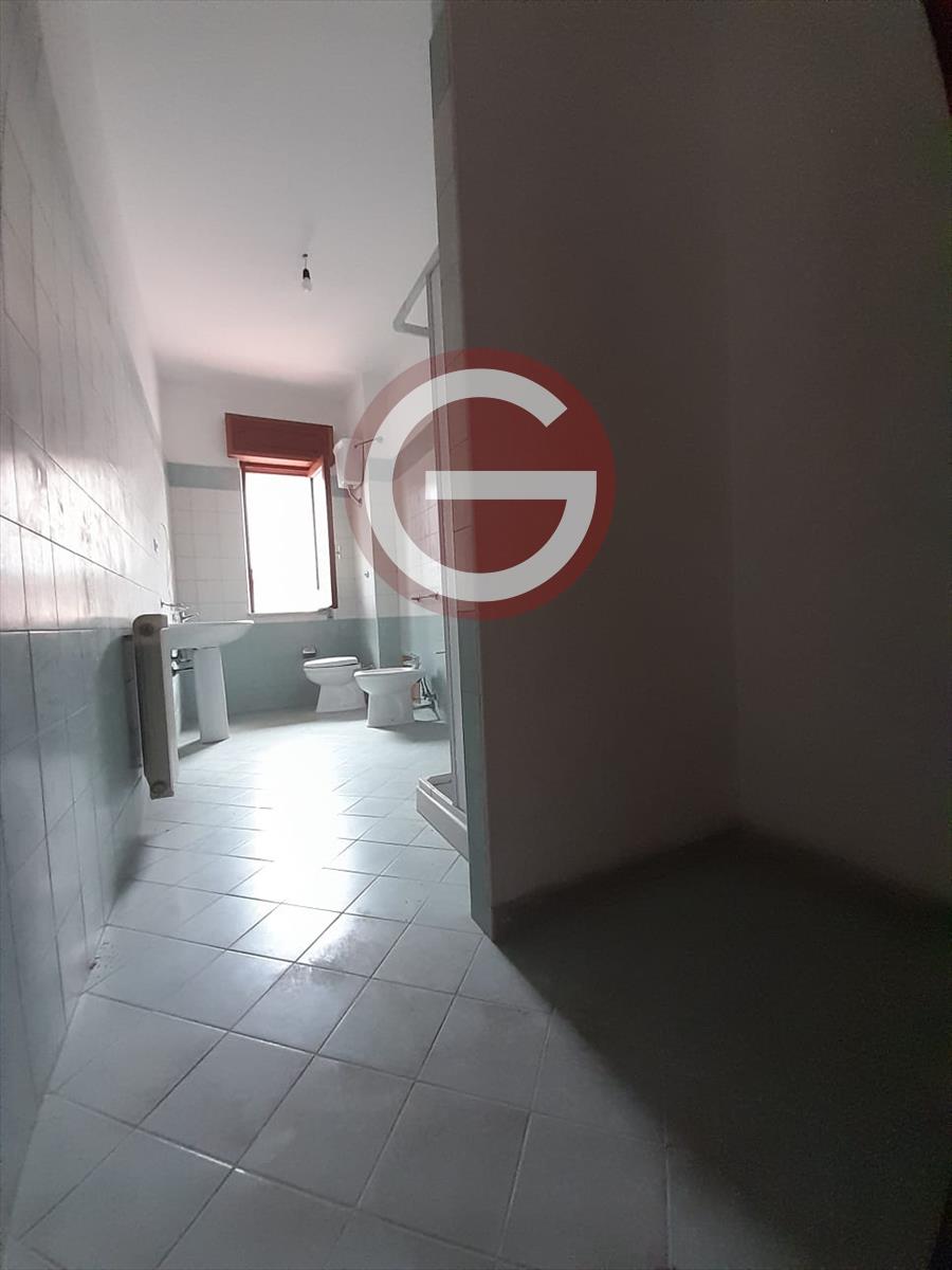 Trilocale in vendita, Cittanova semicentrale