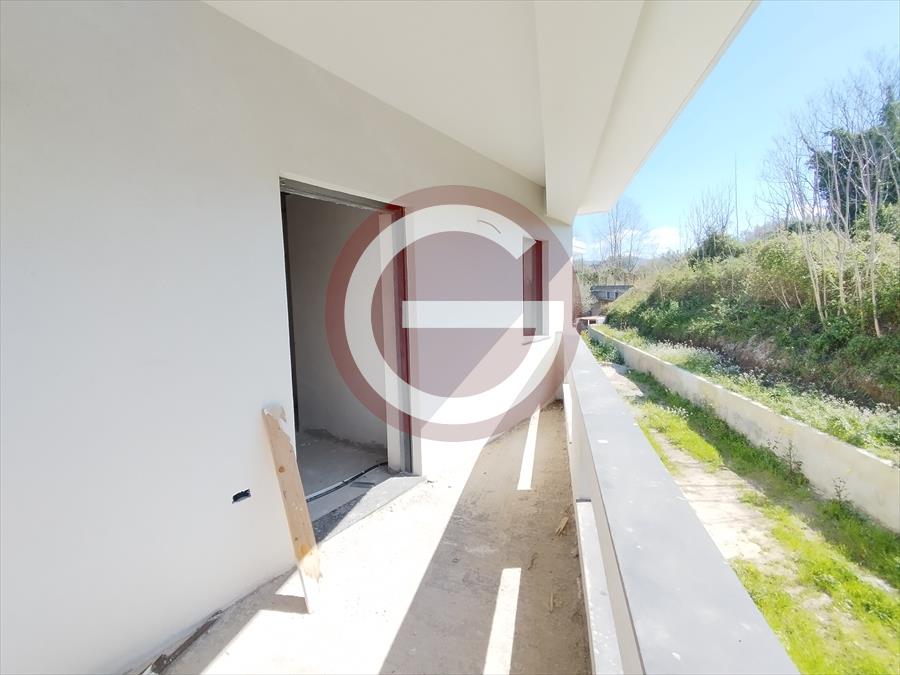Villa con giardino, Taurianova zona semicentrale