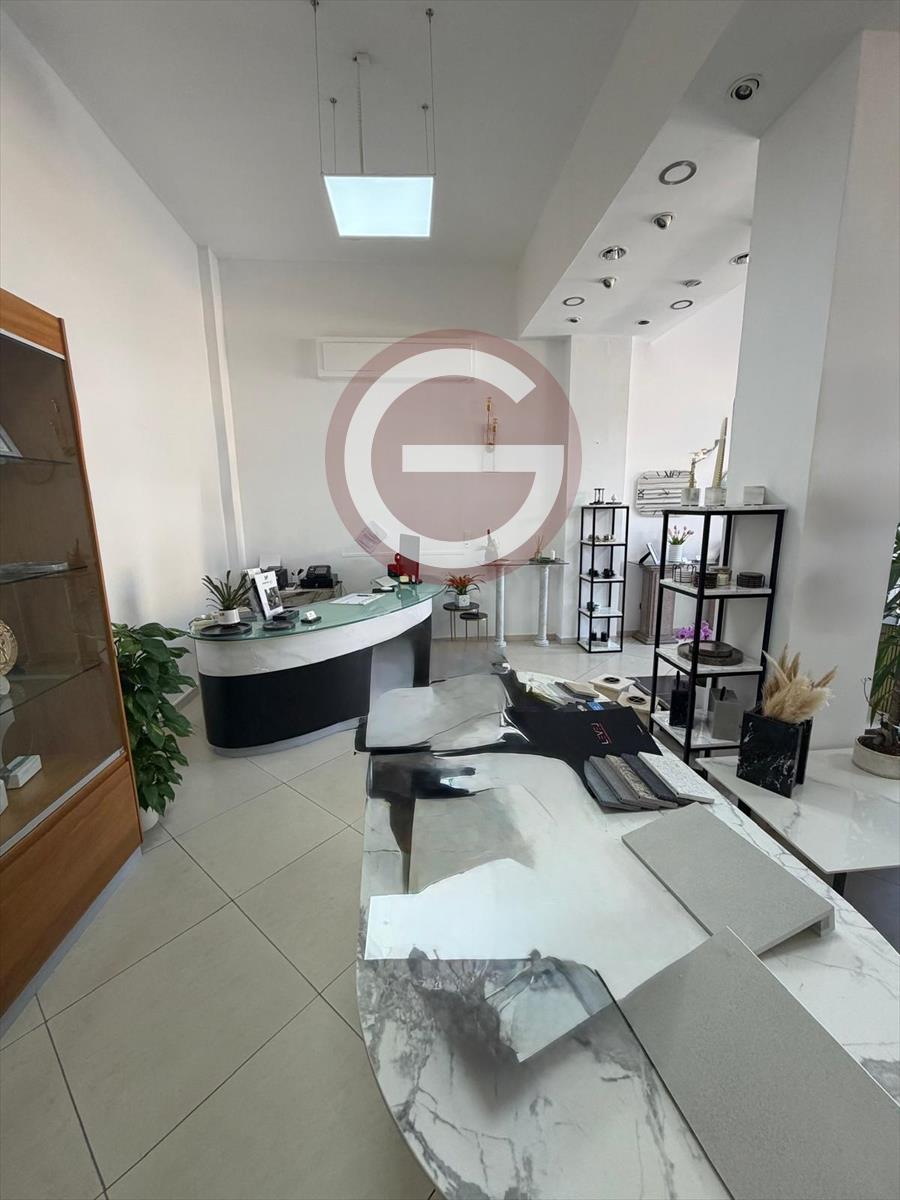Locale commerciale in affitto, Taurianova semicentrale