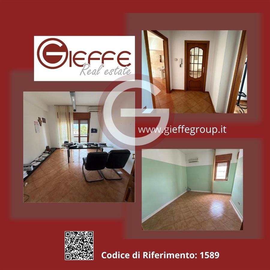Locale commerciale in affitto, Taurianova semicentrale