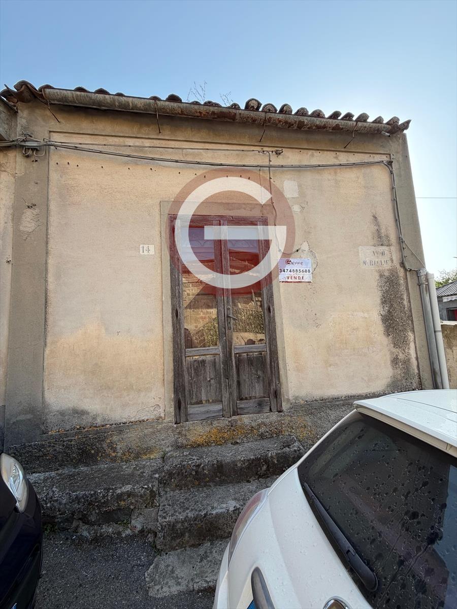 Casa indipendente da ristrutturare, Polistena zona semicentrale