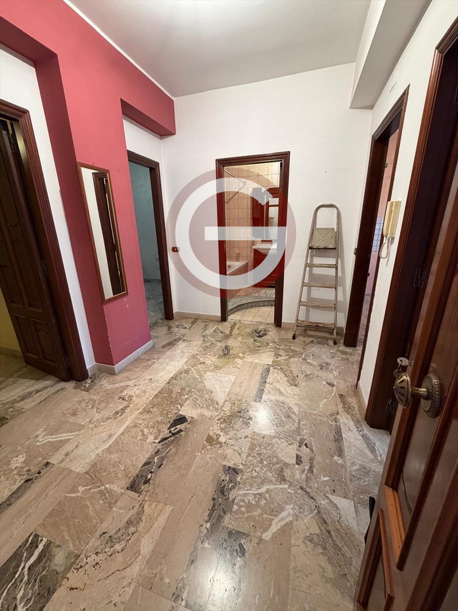 Trilocale in vendita, Rosarno zona semicentrale