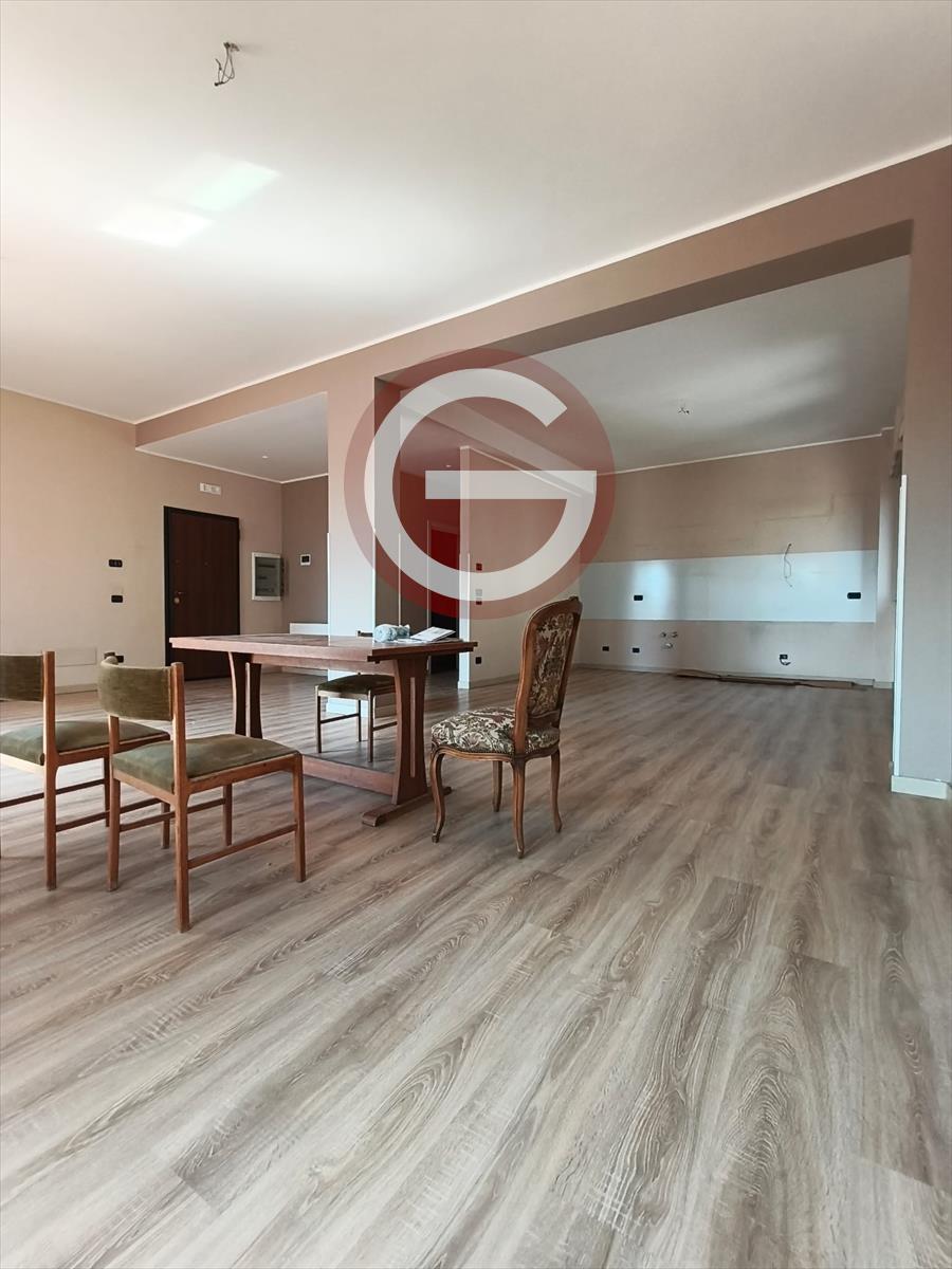 Trilocale classe A, Taurianova semicentrale