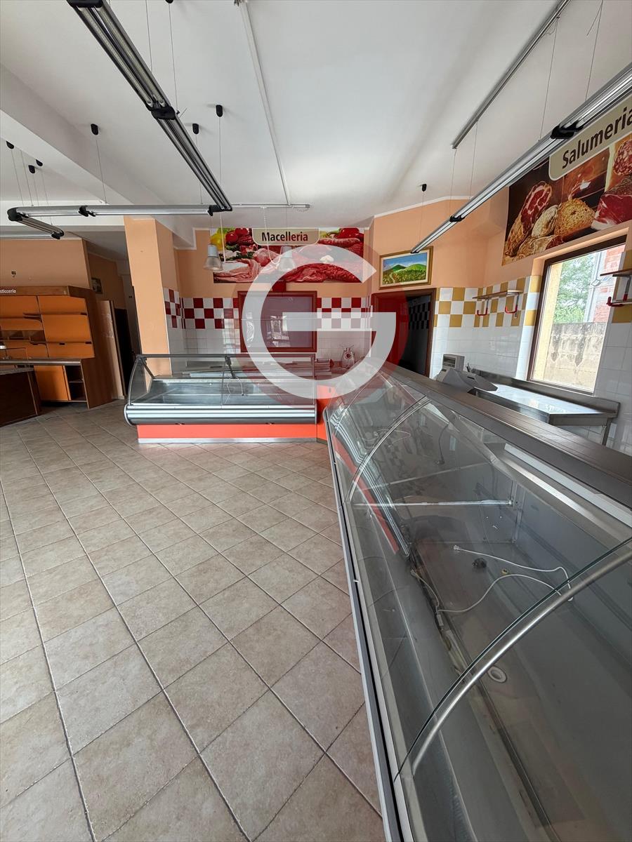 Locale commerciale in vendita, Taurianova semicentrale
