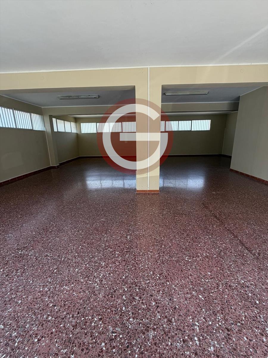 Locale commerciale in affitto, Taurianova semicentrale
