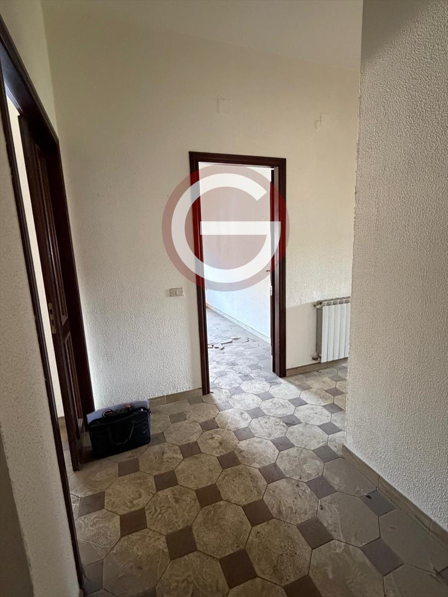 Trilocale in vendita, Taurianova semicentrale