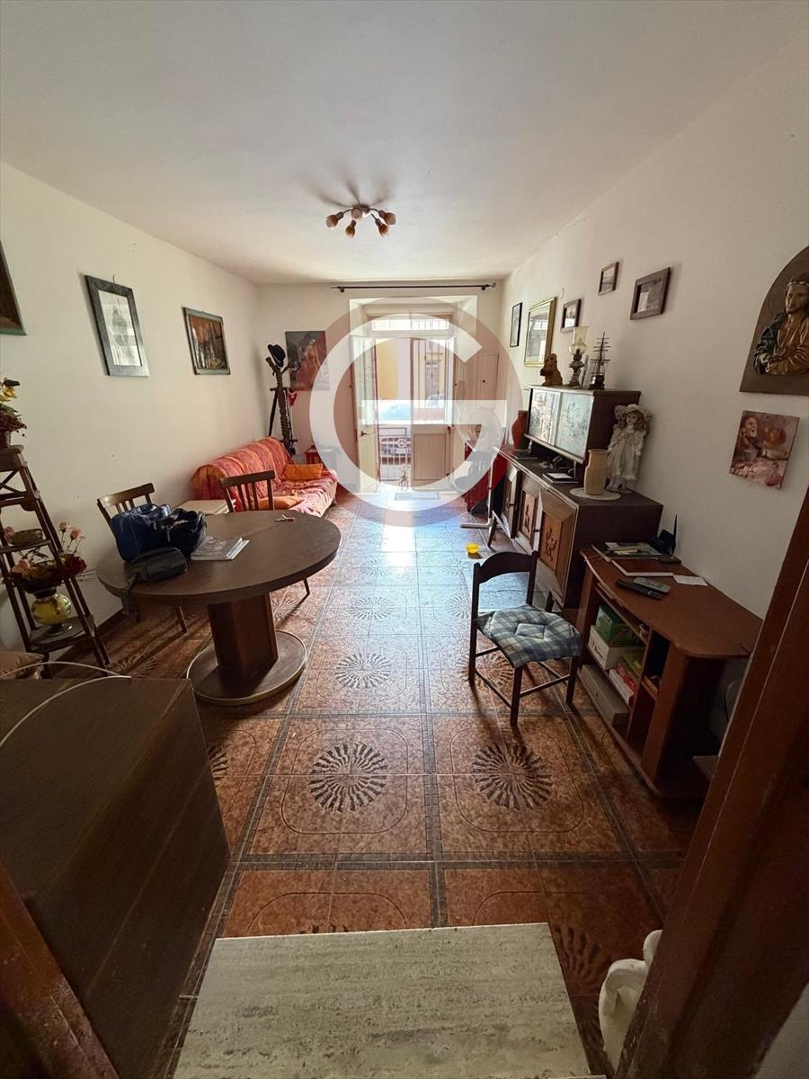 Monolocale da ristrutturare, Taurianova centro storico