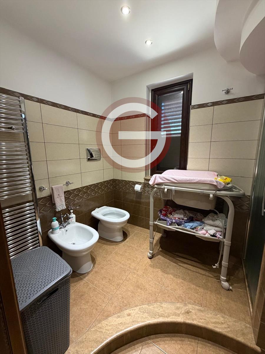 Trilocale con box, Taurianova semicentrale