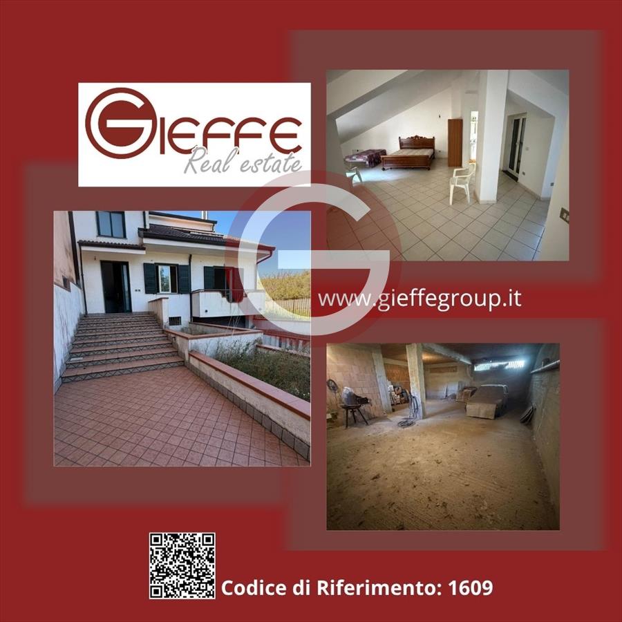 Casa indipendente con box, Cittanova semicentrale