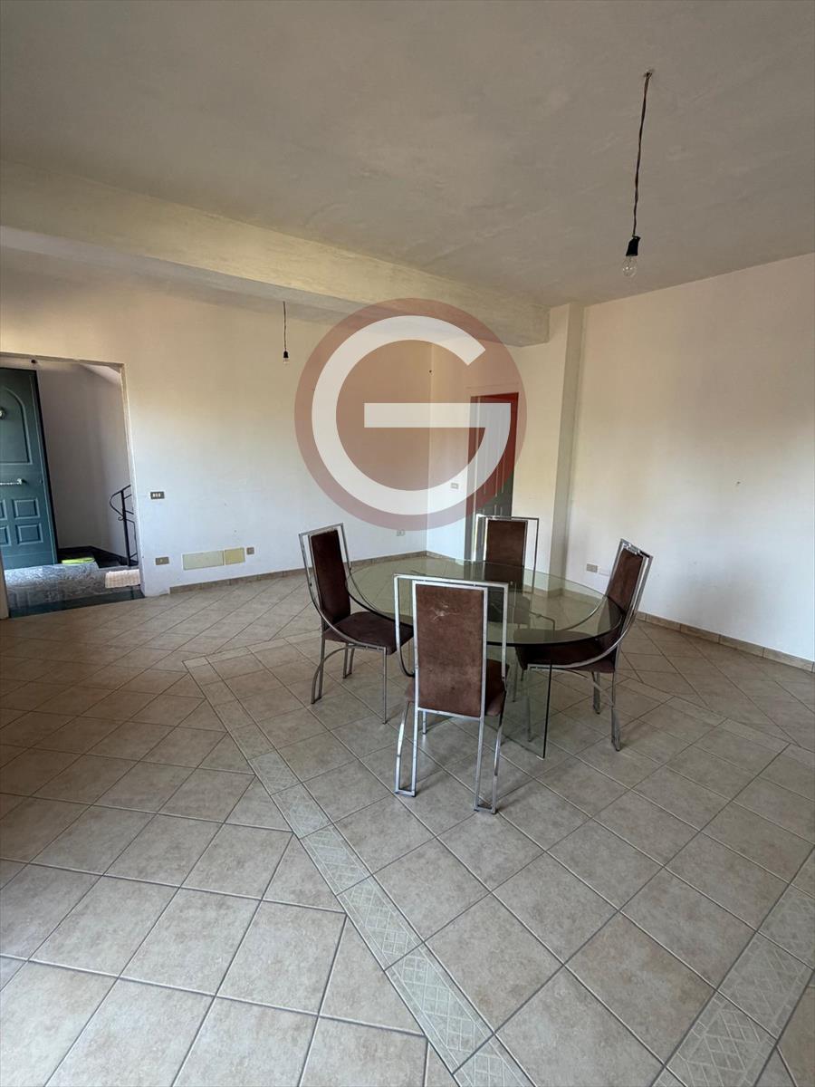 Casa indipendente con box, Cittanova semicentrale