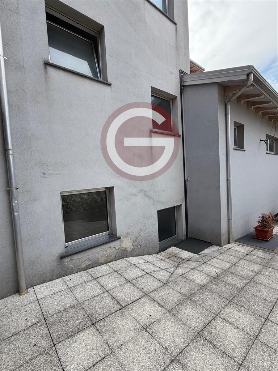 Locale commerciale in vendita, Polistena semicentrale