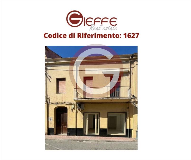 Locale commerciale in vendita, Gioia Tauro centrale