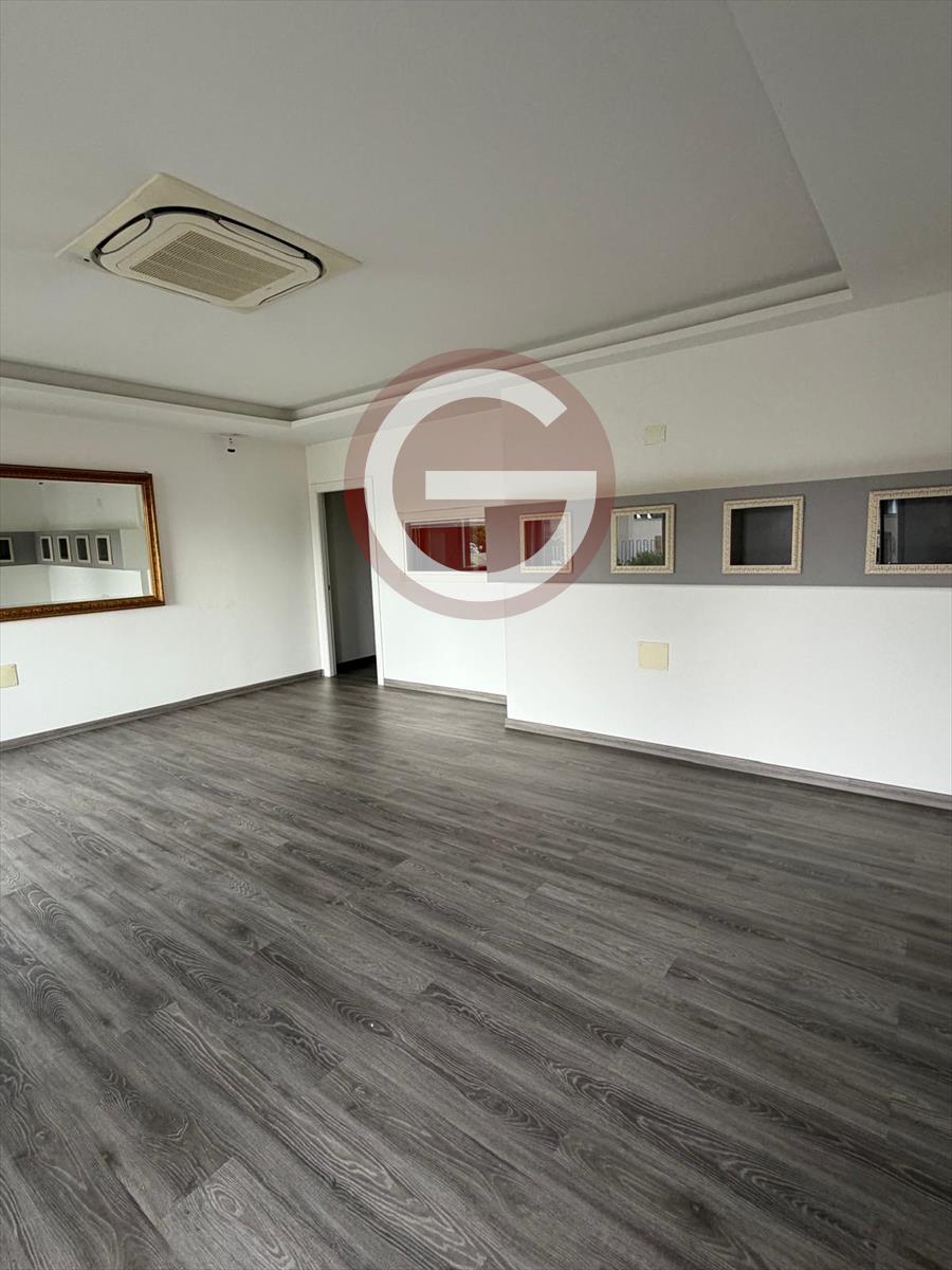 Locale commerciale in affitto, Taurianova semicentrale