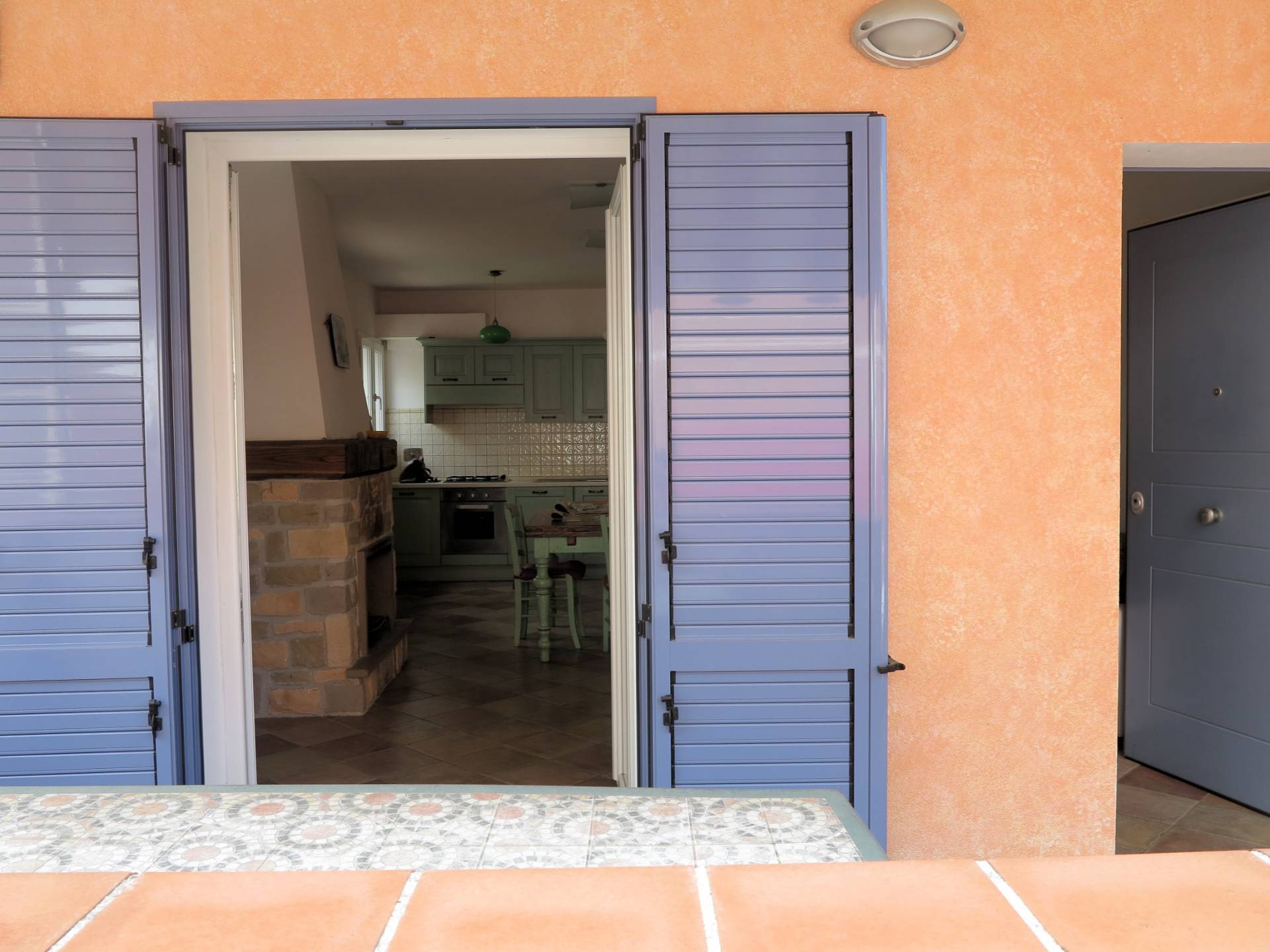 Villetta angolare in trifamiliare a pochi metri dal mare in vendita a Follonica