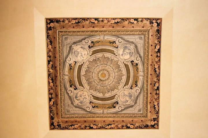 Meraviglioso appartamento in suggestivo palazzo storico in vendita a Pescia