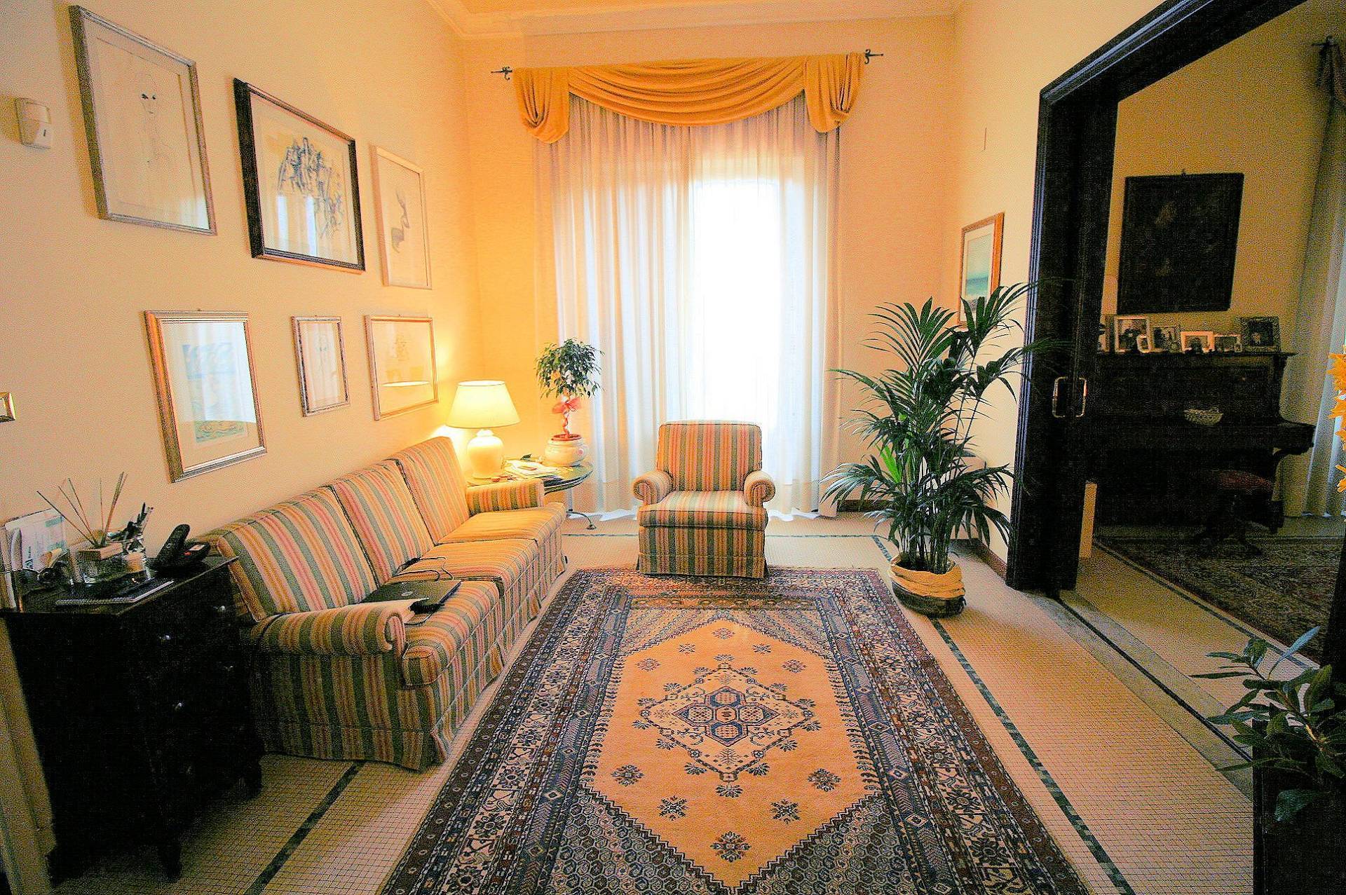 Villa di pregio con parco in vendita a Uzzano, Santa Lucia