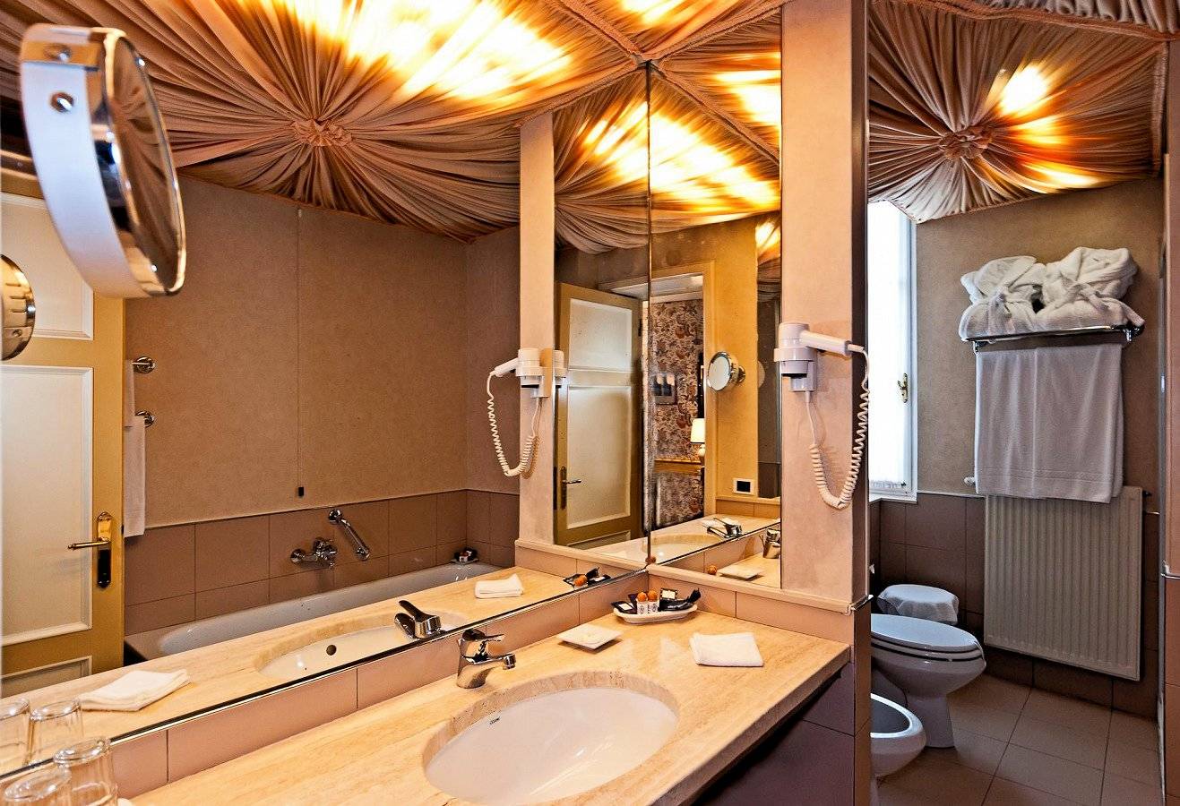 Bellissima struttura turistico ricettiva con ristorante parco e piscina in vendita a Lucca