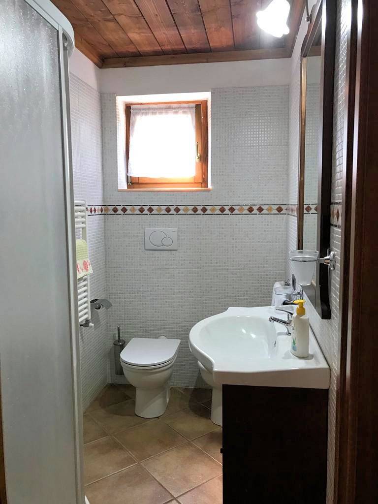 Rustico in stile Toscano con giardino e piscina in ottima posizione in vendita a Roccastrada, Sassof