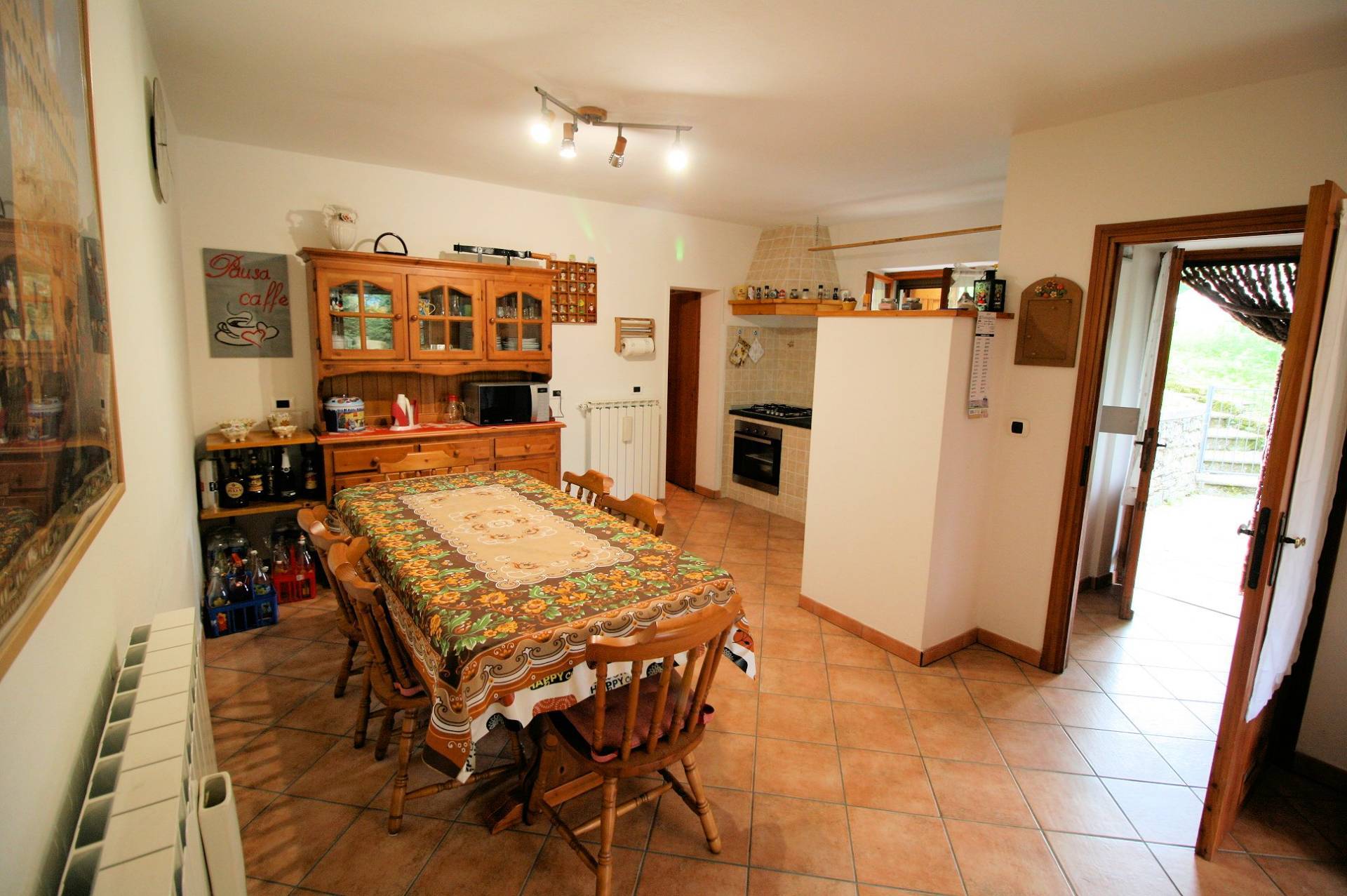 Appartamento al piano terra con giardino esclusivo e vista panoramica in vendita a Abetone Cutiglian