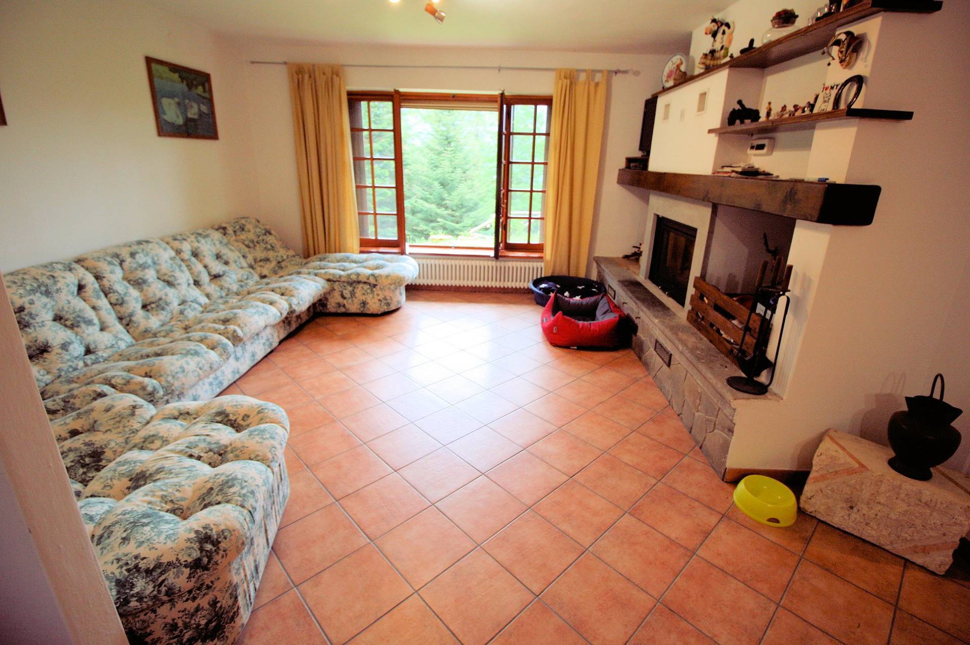 Appartamento al piano terra con giardino esclusivo e vista panoramica in vendita a Abetone Cutiglian