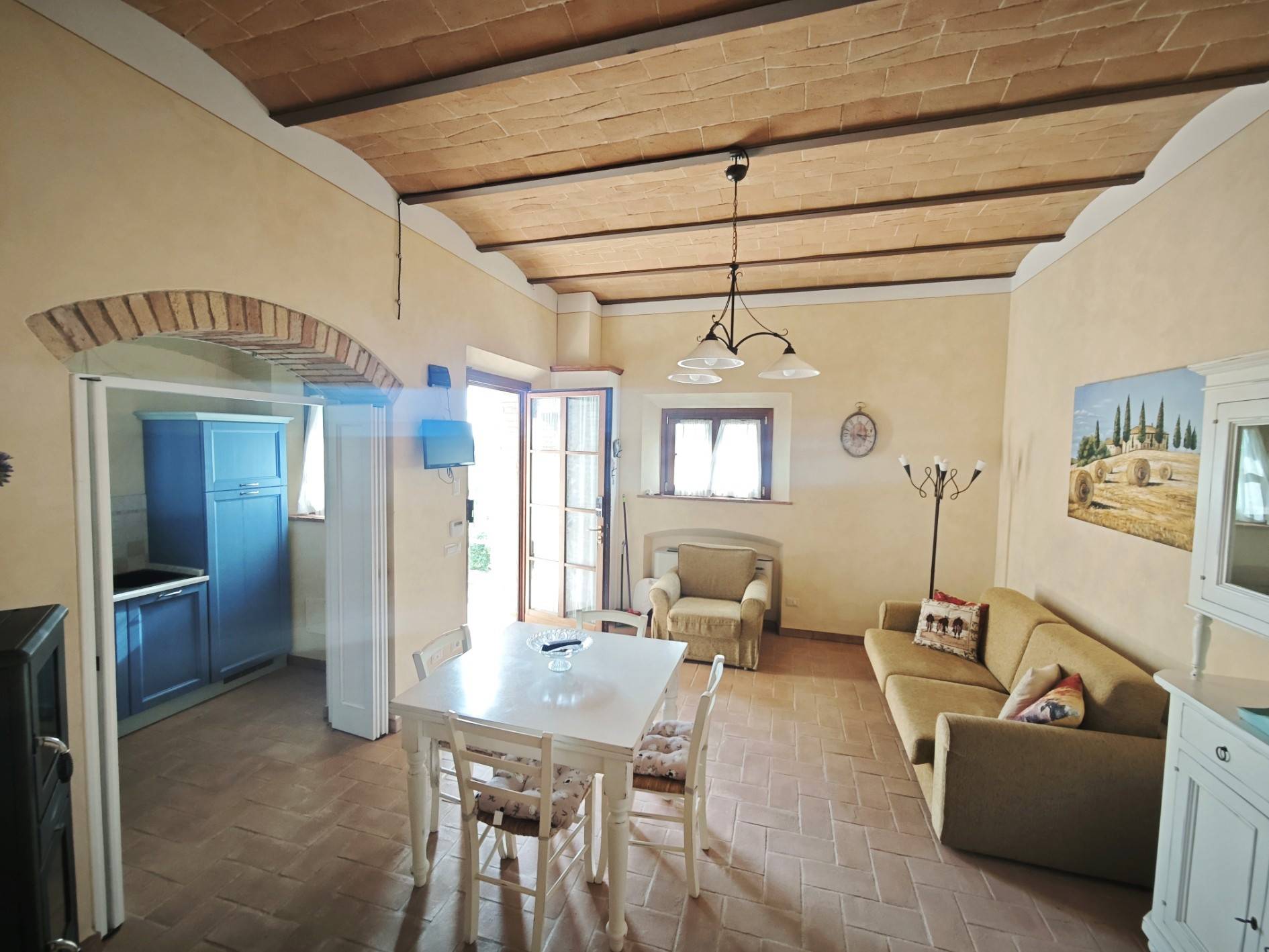 Appartamento al piano terra in un prestigioso complesso immobiliare completamente ristrutturato con 