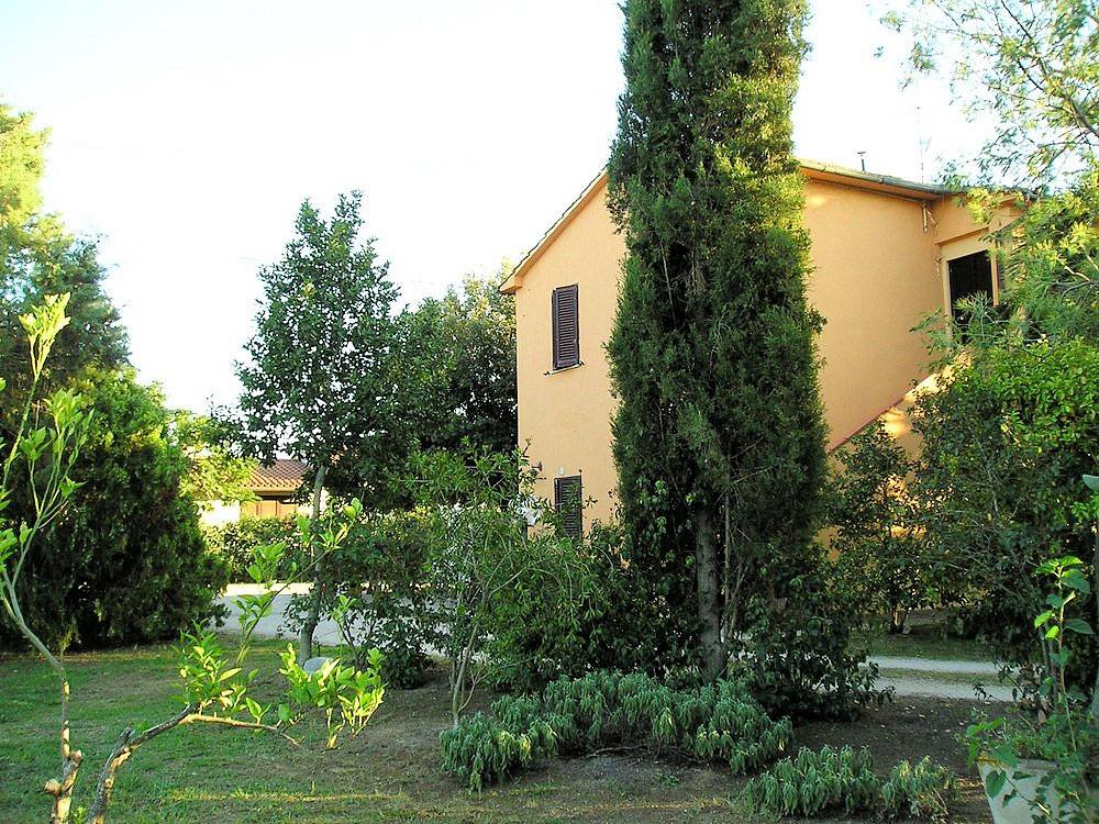 Agriturismo nella campagna Maremmana in vendita a Roccastrada