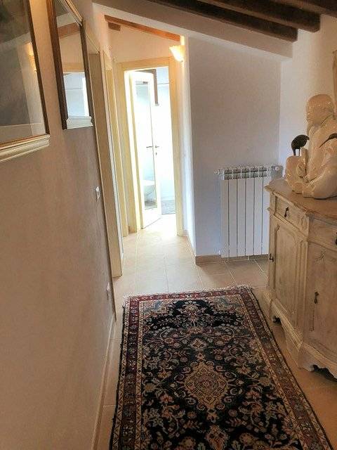 Villetta libera su quattro lati con giardino in vendita a Firenze, Galluzzo