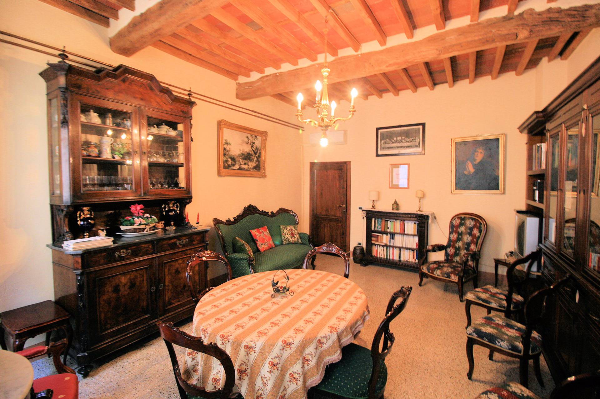 Bellissimo terratetto in centro storico in vendita a Montecarlo